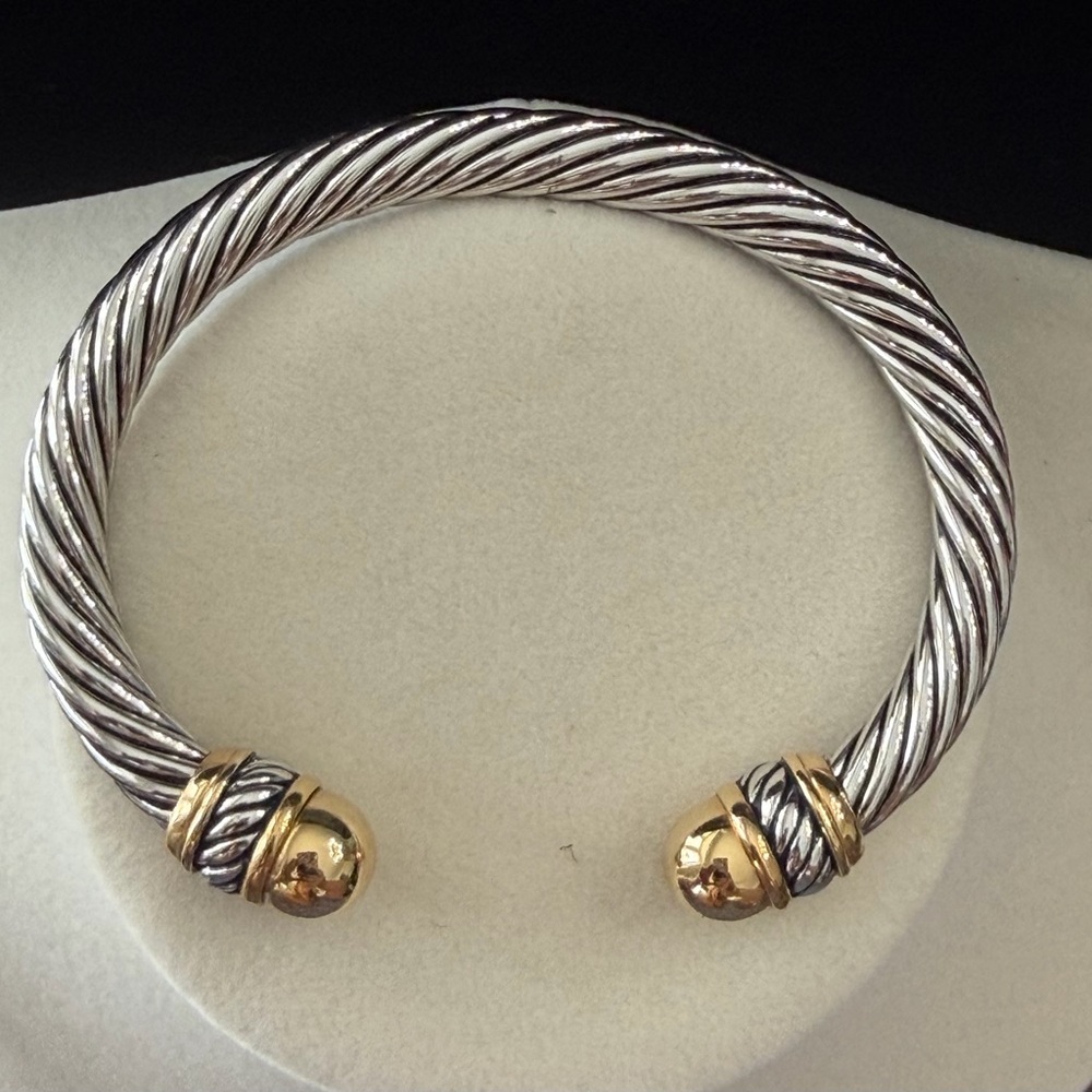 Elegant Silver and Gold Women's Bracelet
